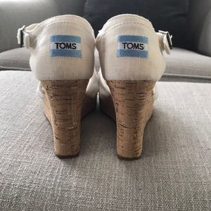 Toms wedge sandal -size 9